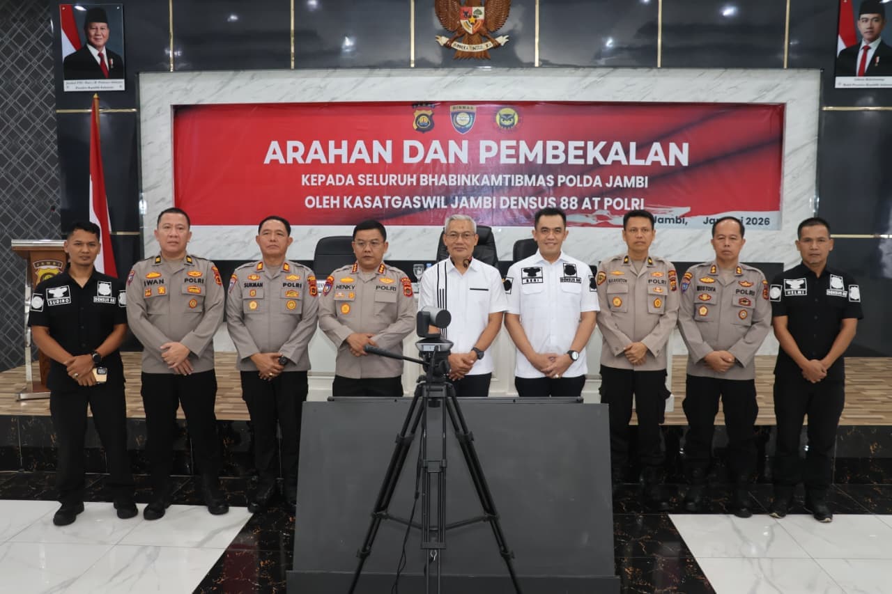 Densus 88 AT Polri Berikan Arahan dan Pembekalan kepada Seluruh Bhabinkamtibmas Polda Jambi