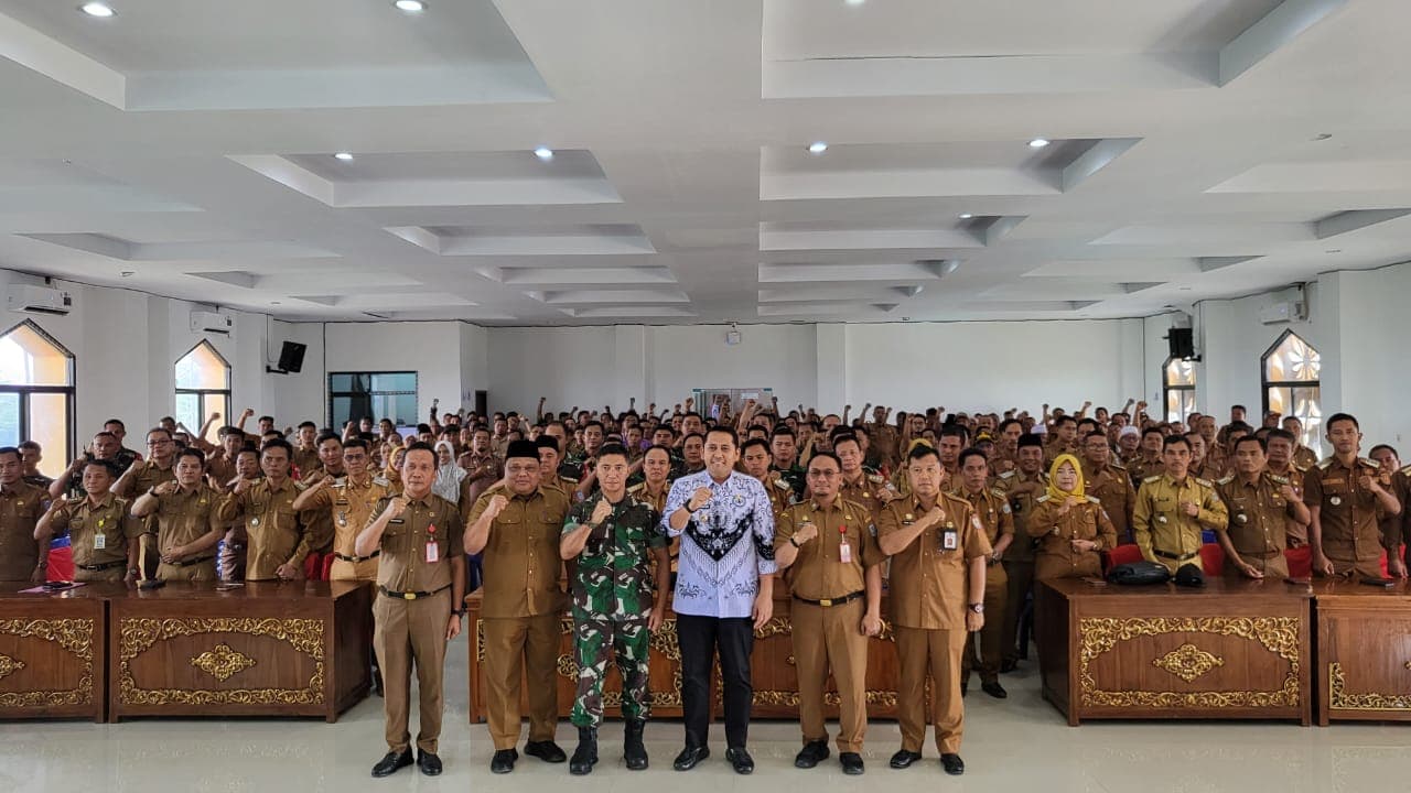 Pimpin Rapat Satgas, Bupati M. Syukur Tegaskan Koperasi Merah Putih Bukan Proyek Cari Untung