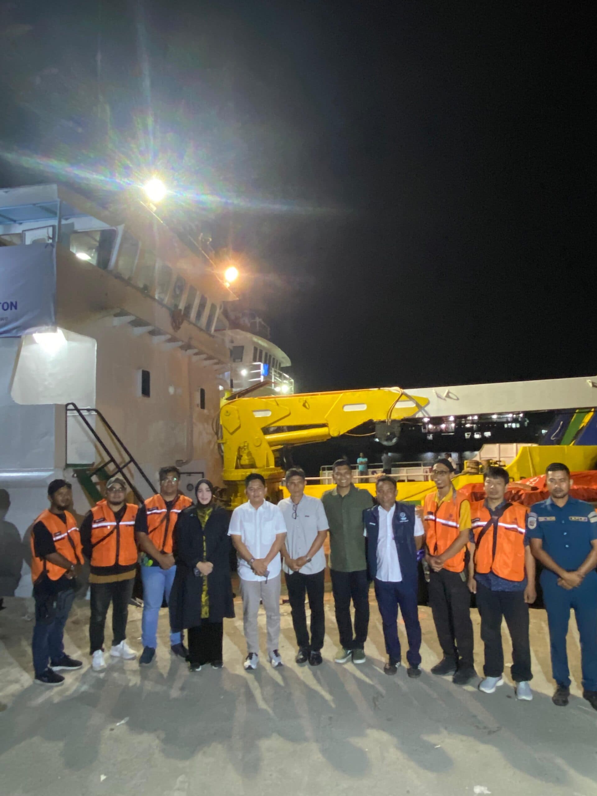 Kolaborasi dengan Pemerintah Daerah, Kapal KN Antares Kembali Angkut 80 Ton Bantuan Logistik ke Aceh