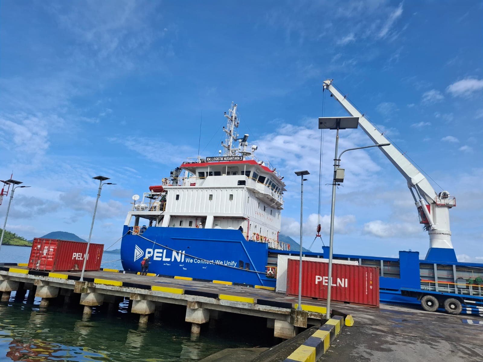 ANGKUTAN BARANG PERINTIS DAPAT MENEKAN DISPARITAS HARGA DI MALUKU UTARA