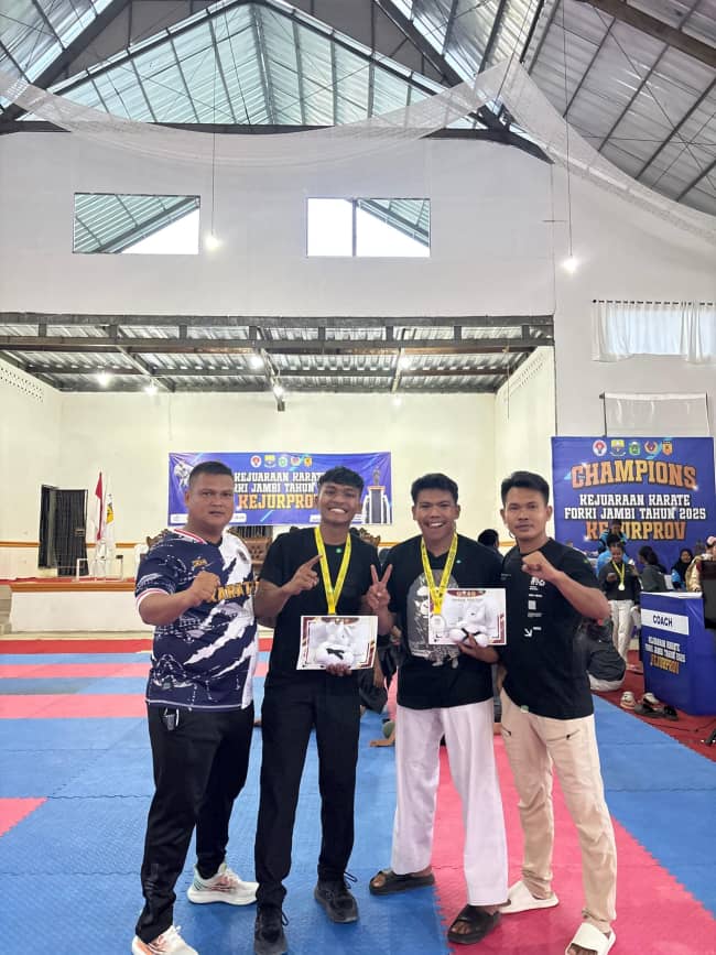 Dua Personel Polres Merangin Sabet Medali di Kejurprov Karate FORKI Jambi Tahun 2025