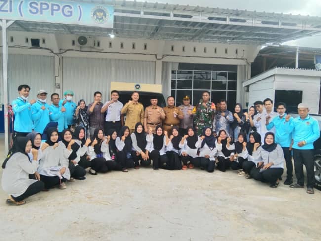 Wabup Resmikan Dapur SPPG Ratu & Ibad Brothers di Desa Sungai Gedang Kec. Singkut